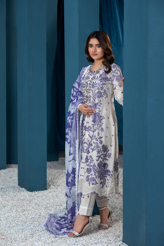 Luxurious Traditional Wear - Embroidered 3-Piece Set