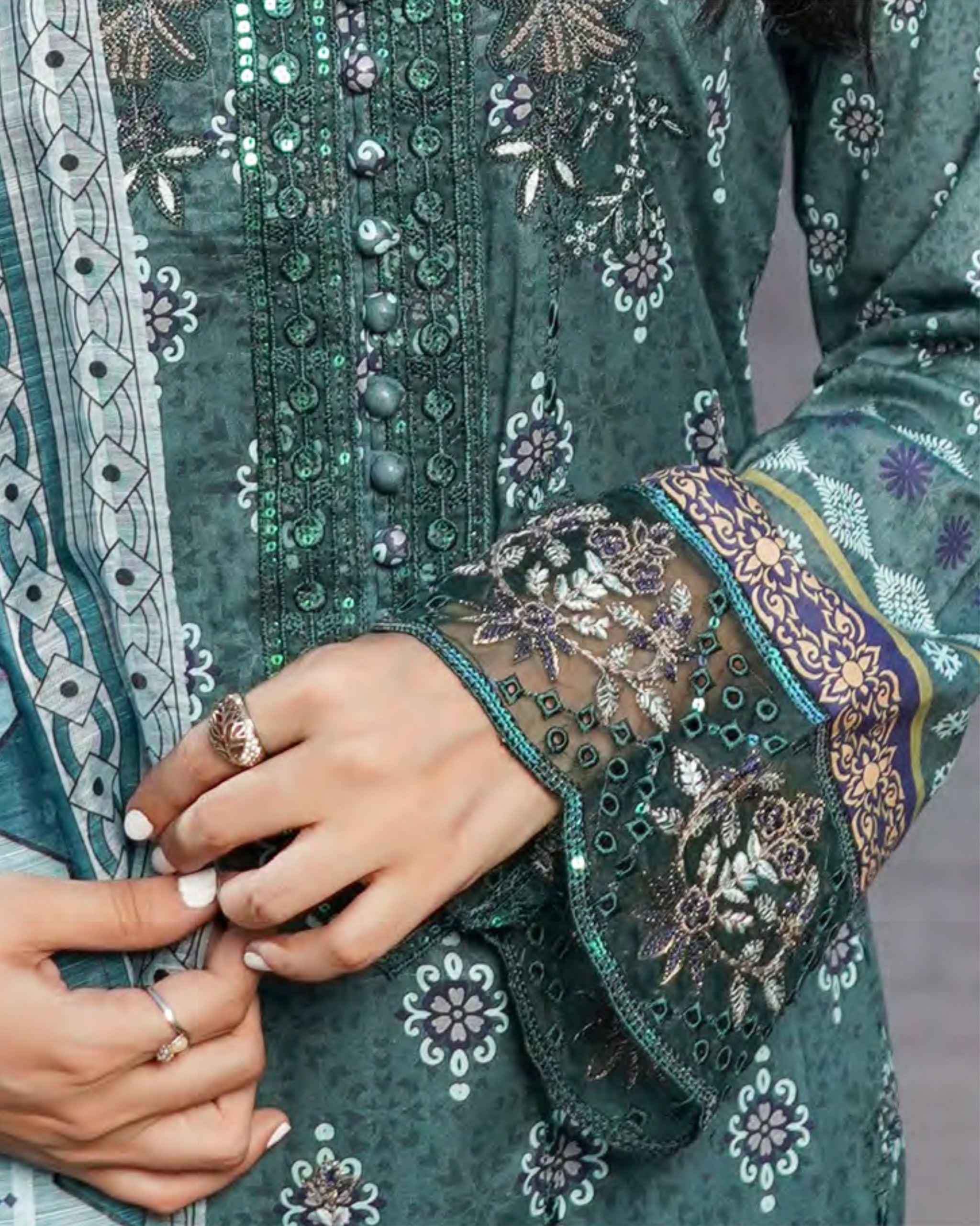 Green – Traditional Embroidered 3-Piece Set