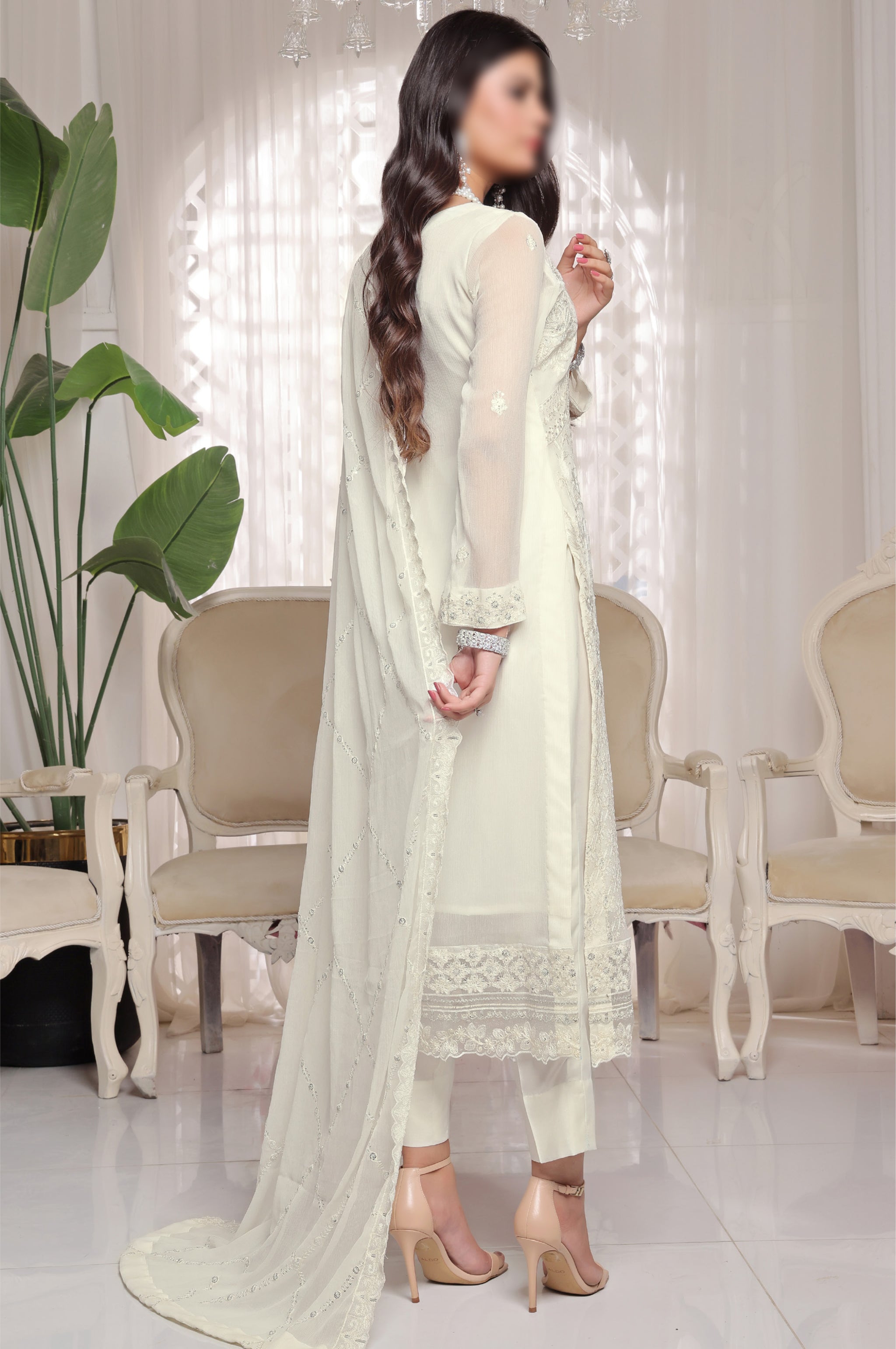 Premium Ferry – Traditional Embroidered 3-Piece Set