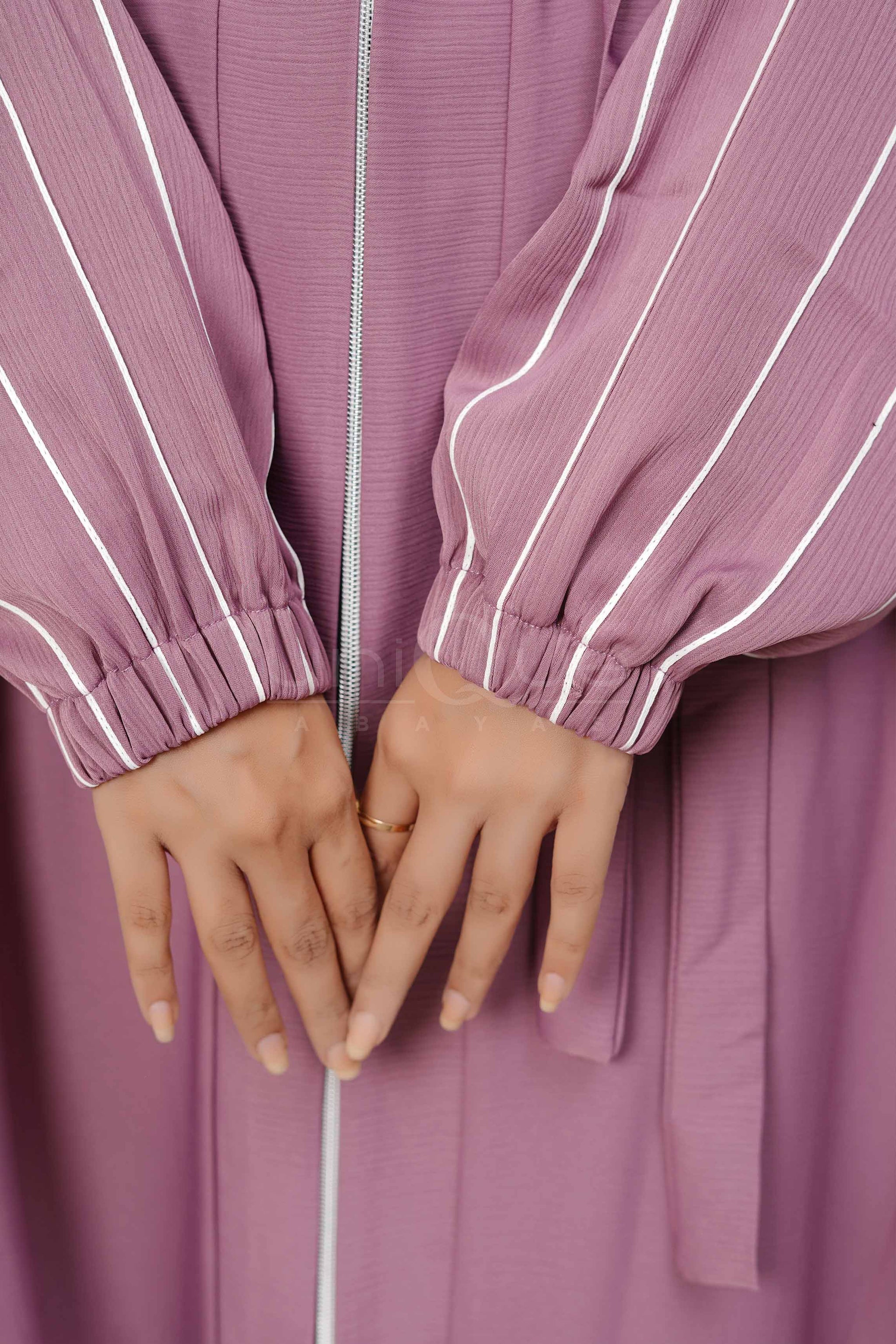Full Zip Pink Abaya Uniquewallart Abaya For Women Fabric Detail