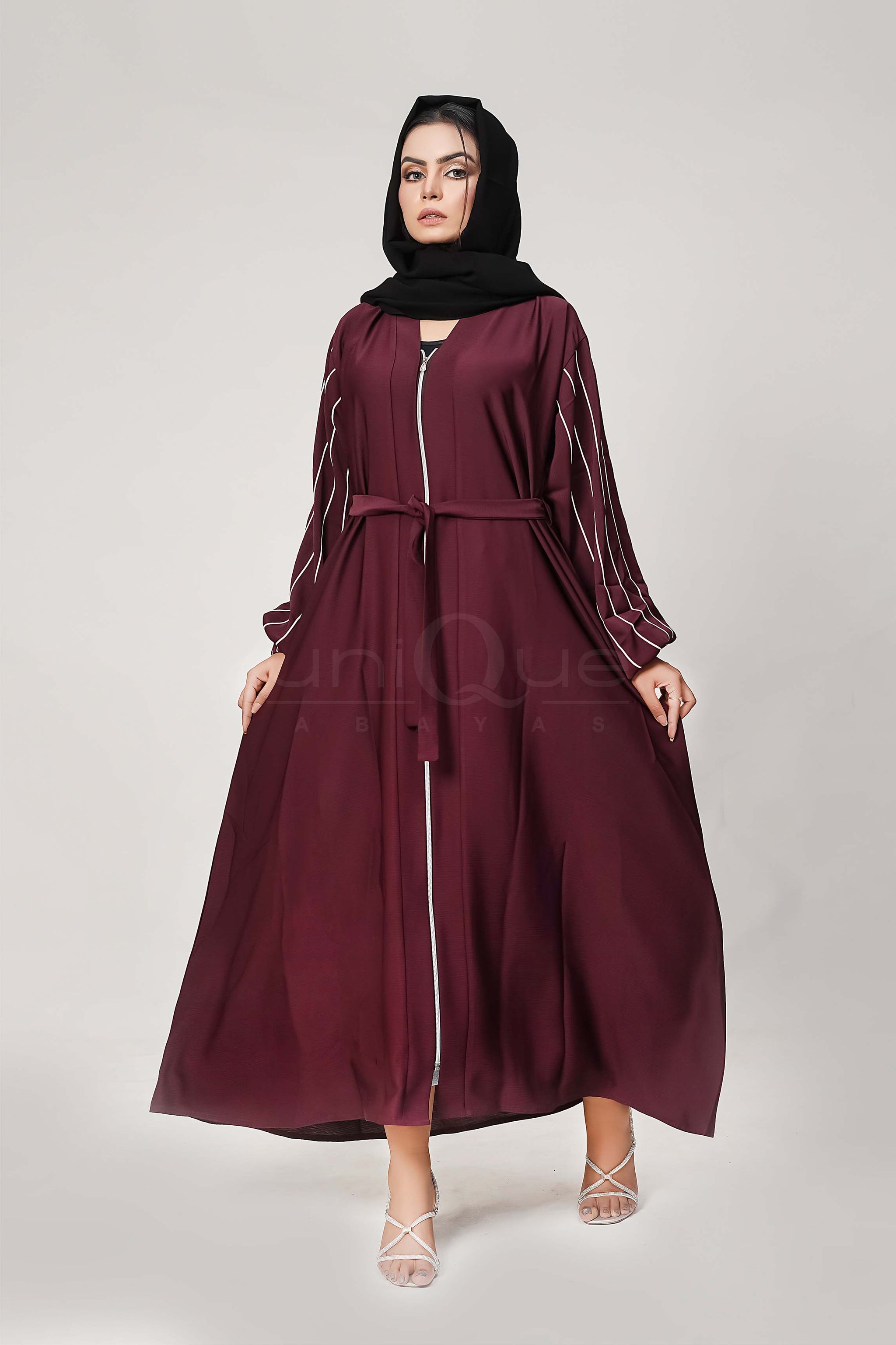 Full Zip Plum Abaya Uniquewallart Abaya For Women Front Side Detailed